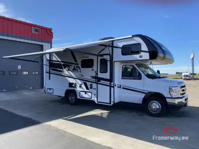 EAST TO WEST Entrada Class C gas motorhome 2200S highlights: 60in.in. x 80in.in. Bunk Over Cab Queen...