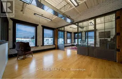 High end office space with executive office available with in an updated, free standing structure. M...