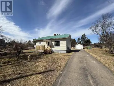 Freshly Renovated & Move-In Ready Your Perfect Match Awaits! Affordable, adorable, and absolutely re...