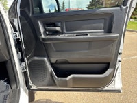 This Ram 1500 Classic boasts a Regular Unleaded V-8 5.7 L/345 engine powering this Automatic transmi... (image 8)