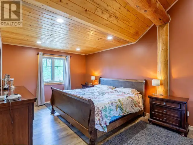 585 16 HIGHWAY Smithers, British Columbia in Houses for Sale in Smithers - Image 26