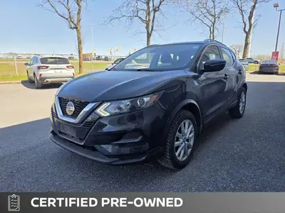 This 2023 Nissan Qashqai SV AWD features a 7-inch NissanConnect touchscreen with Apple CarPlay and A...