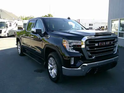 2021 GMC Sierra 2021 GMC Sierra 1500 SLT Crew Cab 4x4 - V8 6.2L - Cuir - Toit - 20 po V8 6.2L • 4X4...