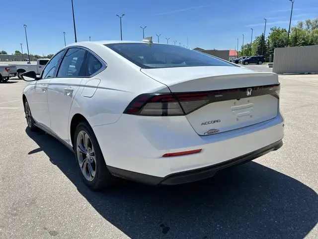 2024 Honda Accord Sedan EX | No Accidents | Sunroof in Cars & Trucks in Hamilton - Image 26
