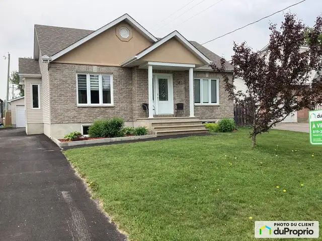 $574,900 - Bungalow for sale in Gatineau (Buckingham) in Houses for Sale in Gatineau - Image 2