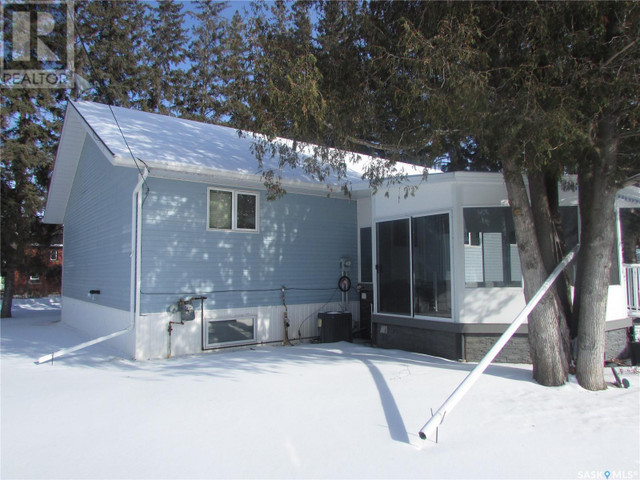 600 HOUGHTON STREET Indian Head, Saskatchewan in Houses for Sale in Regina - Image 4