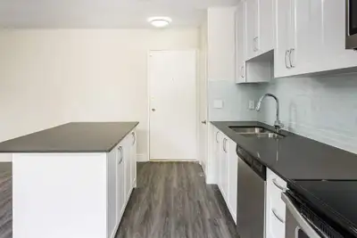 Junior One bedroom Apartment for Rent - 2893 & 2897 St Clair Ave