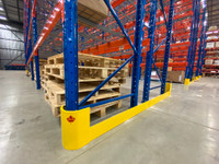 End of aisle steel guards for pallet racking