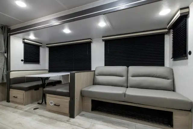 2026 Forest River EASTY TO WEST DELLA TERRA 275BH BUNKS BUNK MOD in Travel Trailers & Campers in Regina - Image 6