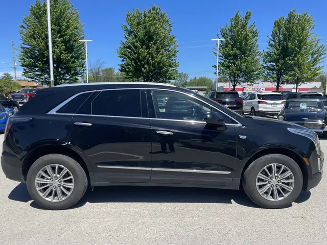 2017 Cadillac XT5 Luxury AWD586467657458001925