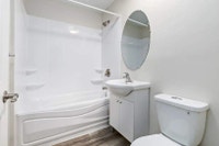 Amenities: City Views • Air Conditioning • Large Windows Suite & Building: Spacious one-bedroom, two... (image 6)