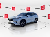 Thornhill Toyota Proudly Presents This White 2024 Toyota Highlander Hybrid with XLE AWD Package, Fea... (image 4)