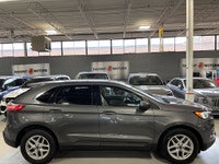 **SUMMER SPECIAL!** FEATURING : AWD, BIG TOUCHSCREEN INFOTAINMENT, HIGHLY EQUIPPED, VERY CLEAN! FINI... (image 2)