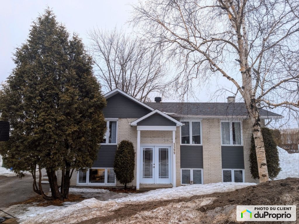 $367,500 - Raised Bungalow in Chicoutimi (Chicoutimi-Nord) — photo 1