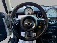 2011 MINI Cooper White On Black Leather Interior • 1.6L • Front Wheel Drive • Auto • Push Start Engi... (image 9)