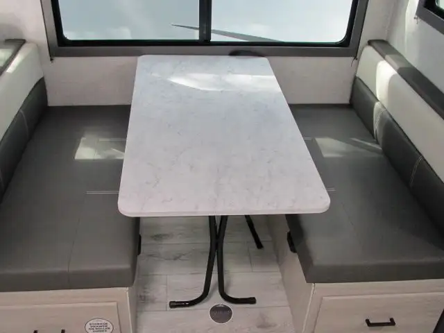 2026 EAST TO WEST DELLA TERRA 261RB-GREAT COUPLES LAYOUT!  in Travel Trailers & Campers in Ottawa - Image 16