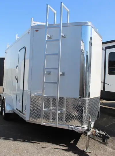 CONTRACTOR SPECIAL!! THIS TRAILER IS BUILT FOR ALL YOUR HARDWORKING NEEDS. HIGHLIGHTED OPTIONS: ALL...