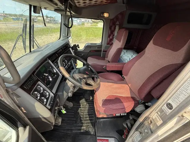 2020 KENWORTH T800 in Heavy Trucks in Saskatoon - Image 11