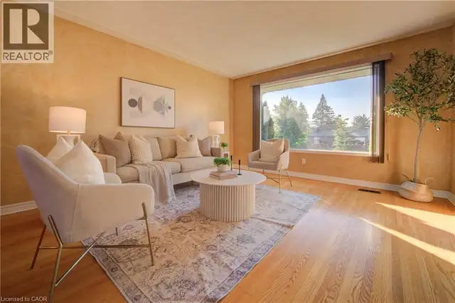 79 GAY Crescent Kitchener, Ontario in Houses for Sale in Kitchener / Waterloo - Image 8
