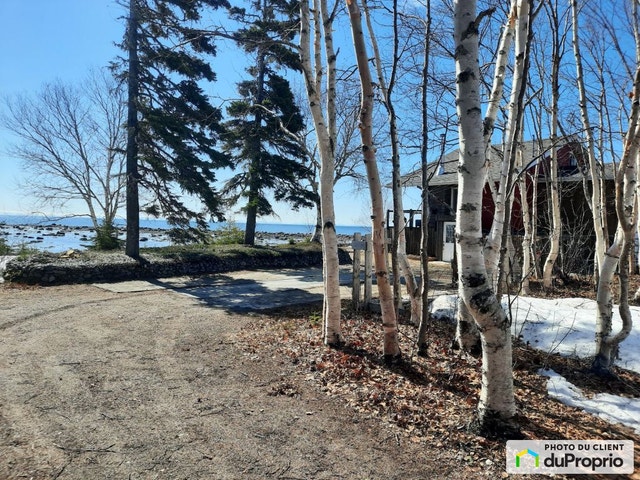 $355,000 - 1 1/2 Storey in Port-Cartier (Rivière-Pentecôte) — photo 3