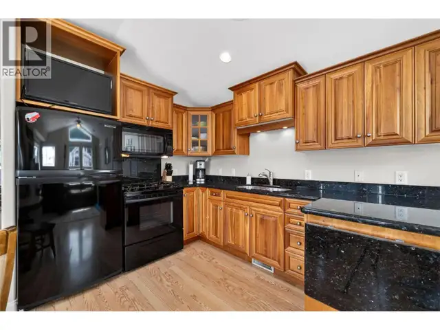 8242 97A Highway Unit# 80 Mara, British Columbia in Condos for Sale in Kamloops - Image 13