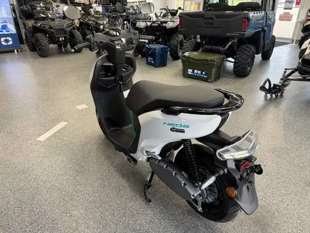 2025 Yamaha NEO'S in Scooters & Pocket Bikes in Gaspé - Image 7