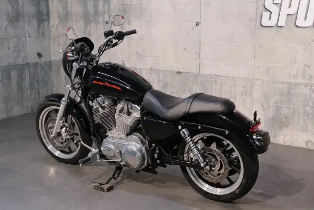 2014 Harley-Davidson SPORTSTER SUPERLOW XL883L in Sport Bikes in Ottawa - Image 5