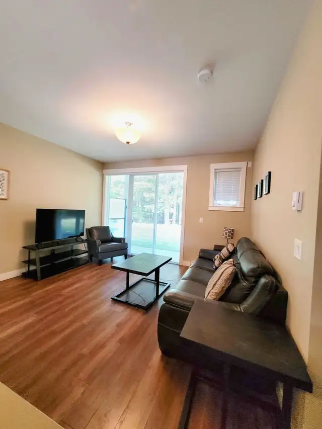2-Bedroom 2-Bathroom l 303-110 Baxter Avenue l Townhouse in Long Term Rentals in Kitimat - Image 6