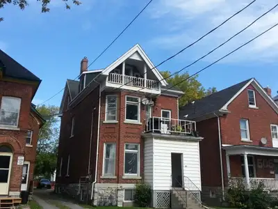 Renovated two bedroom apartment-509 Johnson St