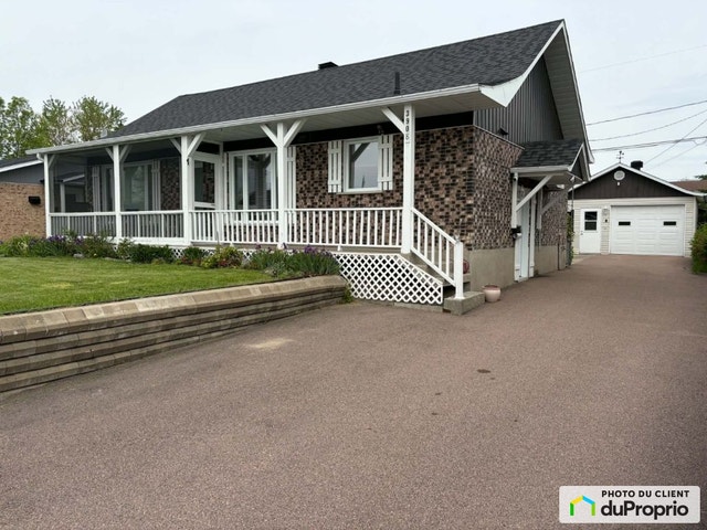$370,000 - Bungalow for sale in Jonquière (Jonquière) — photo 1