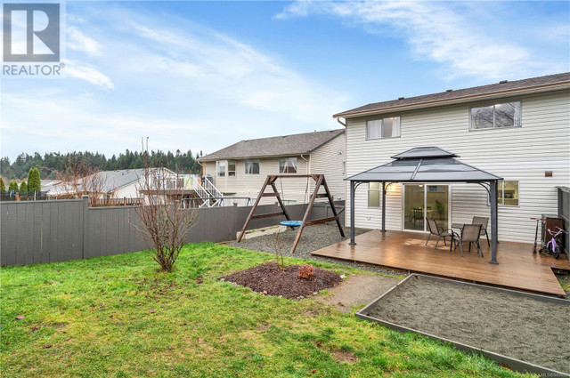 B 860 Kit Cres Campbell River, British Columbia in Houses for Sale in Campbell River - Image 3