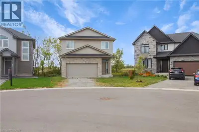 Beautifully built in 2021, this 3+2 bedroom, 4 bathroom detached home offers modern finishes and a f...