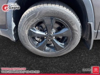 Le Jeep Cherokee 2018 version LIMITED V6 CUIR TOIT PANO CAM RECULE proposé par Toyota Lachute se dis... (image 6)