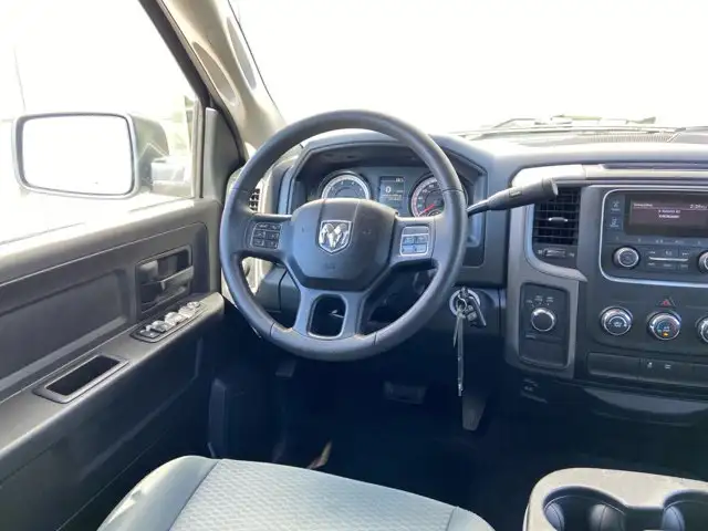 2017 Ram 1500 Tradesman | Legendary 5.7L HEMI V8 Engine & 4x4 in Cars & Trucks in Edmonton - Image 29