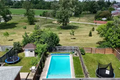Price: $795,000 / $3,016/mo First Time Offered! Original Owners, Purchased Directly From The Builder...