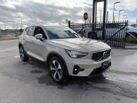 Turbocharged All Wheel Drive Keyless Entry Discover the 2025 Volvo XC40 Plus Bright Theme, a stylish... (image 9)