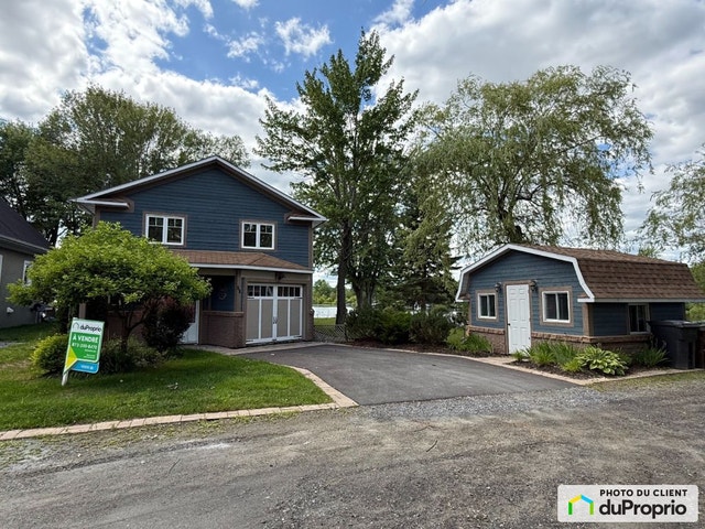 $969,000 - 2 Storey for sale in Hatley — photo 1