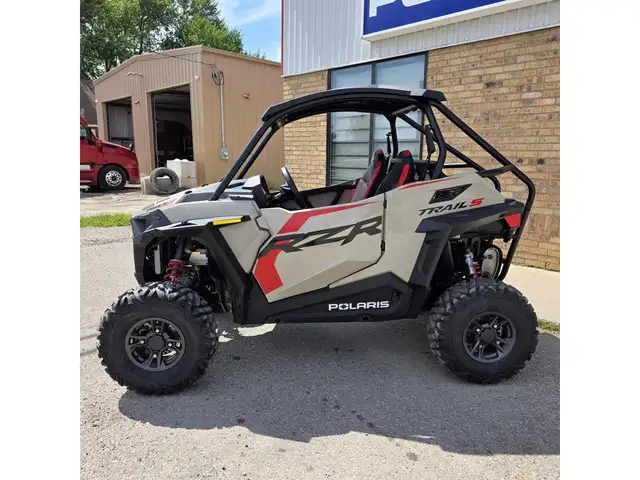 2026 Polaris RZR Trail S Ultimate in ATVs in Brantford - Image 4