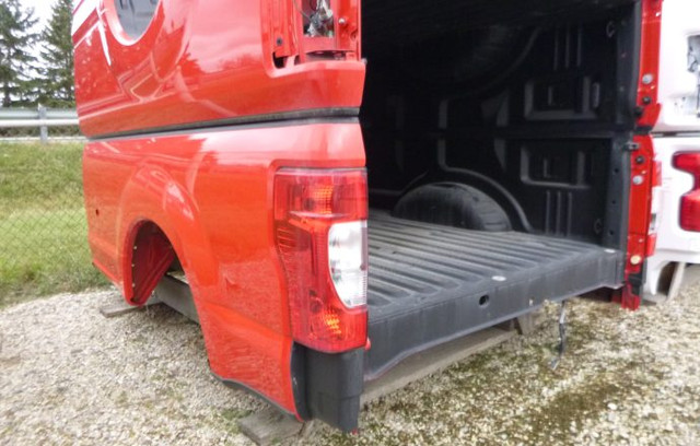 2017 - 2022 Ford Superduty F250/350 SRW 8' Red Take off TruckBox in Auto Body Parts in Kitchener / Waterloo