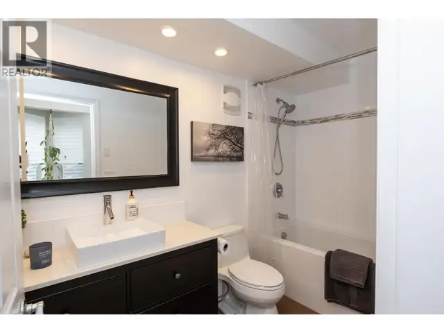 756 GIBSONS WAY Gibsons, British Columbia in Condos for Sale in Sunshine Coast - Image 19