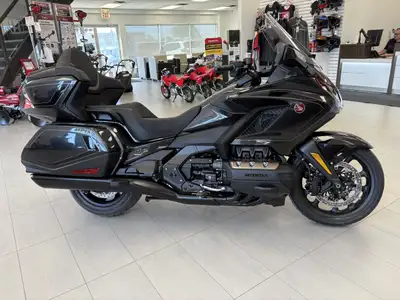 Welcome to Southland Honda. 2026 Goldwing manual. From its famously smooth 1833 cc six-cylinder Gold...