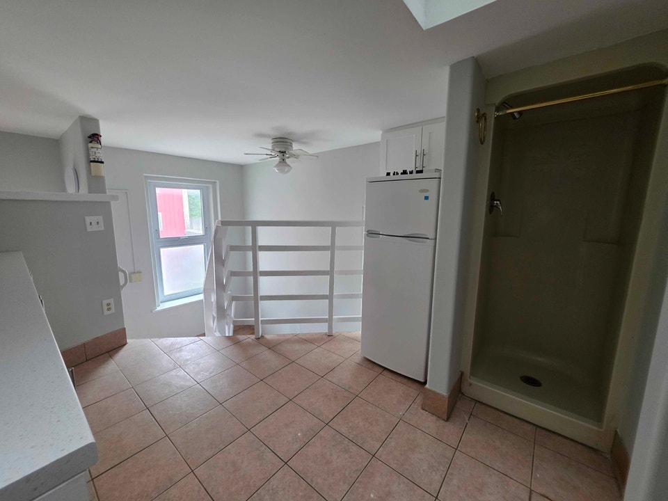 216 Montreal St Unit 2 – Private Bachelor‑Style Room 3