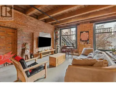 Unique customized character loft at Koret Lofts, Vancouver´s most desirable warehouse conversions. O...