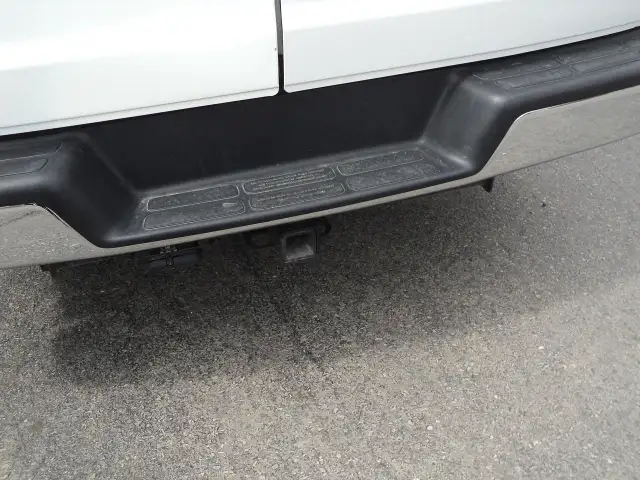 2022 Chevrolet Express 2500 LT RWD 6.6L8cylGas 12Passenger 135"W in Cars & Trucks in Brantford - Image 29