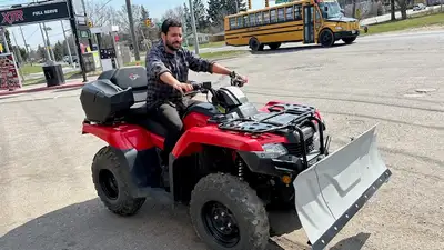 2020 HONDA FOREMAN T-RAX 4X4 MOTORBIKE WITH ONLY 975 KM LOOK AND DRIVE EXCELLENT COMES WITH ALMOST B...