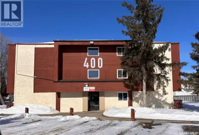 Affordable starter condo or an excellent investment opportunity! This well-maintained top-floor unit...