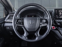 2024 Honda Odyssey Black Edition | NO REPORTED ACCIDENTS | LOADED The 2024 Honda Odyssey Black Editi... (image 8)