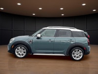 Price includes $1,000 finance credit. Price does not include fees or taxes. This 2021 MINI Countryma... (image 1)