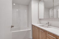 apartment for rent-appartement logement locatif-3 bedrooms/chambres-5 1/2-3cc-metro Papineau-ville-m... (image 6)