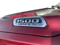 Experience legendary durability and high-tech utility in this purpose-built pickup, featuring standa... (image 9)